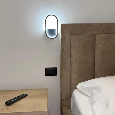 Nemercka & Outdoor Sports Center Szálloda Përmet