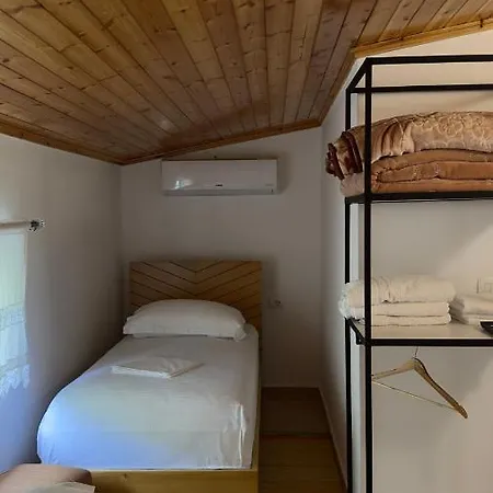 Nemercka & Outdoor Sports Center Hotel Përmet